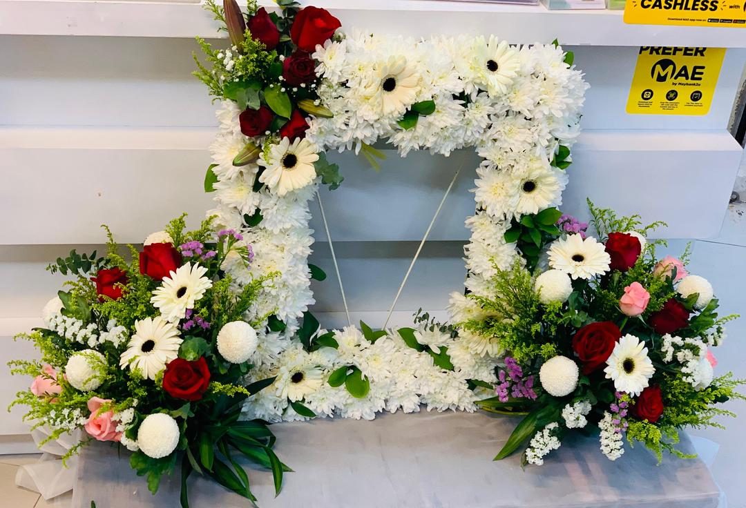 Cherished Circle - Image 2